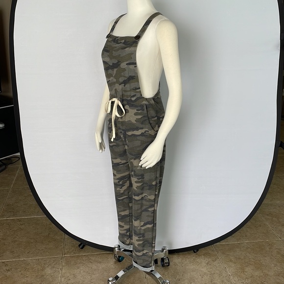 NWOT 7th Ray Camo Overalls Size Small - Picture 7 of 11